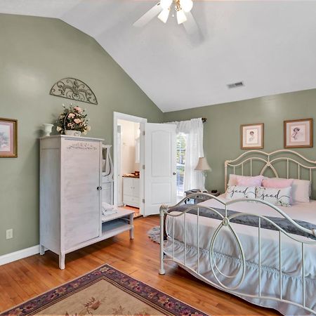 Hill House Bed And Breakfast Loretto Bagian luar foto