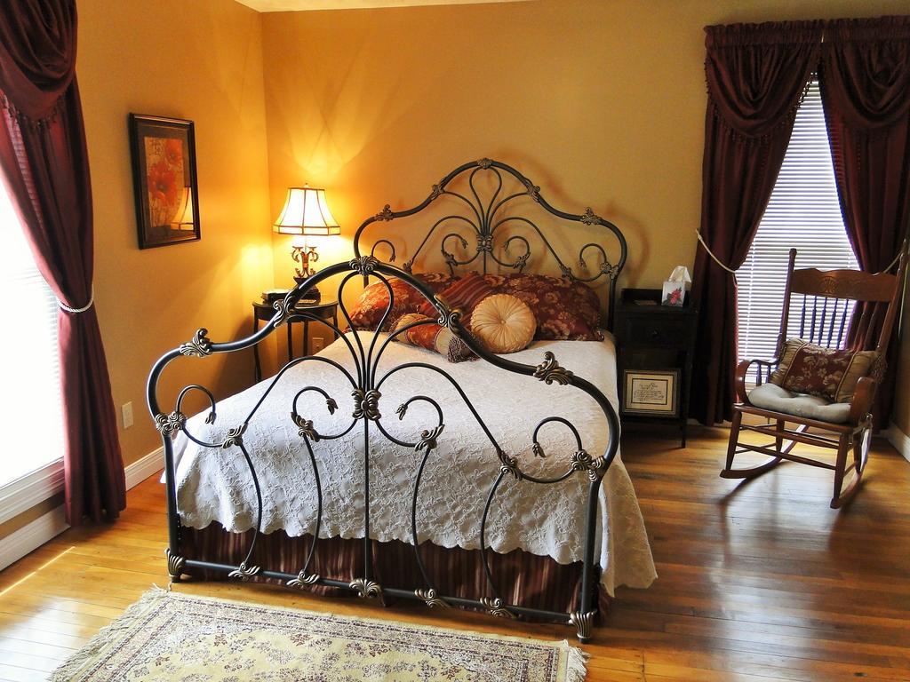 Hill House Bed And Breakfast Loretto Bagian luar foto