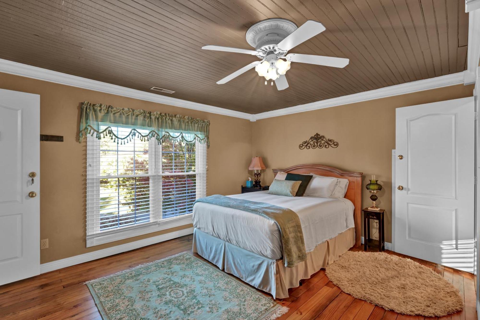 Hill House Bed And Breakfast Loretto Bagian luar foto