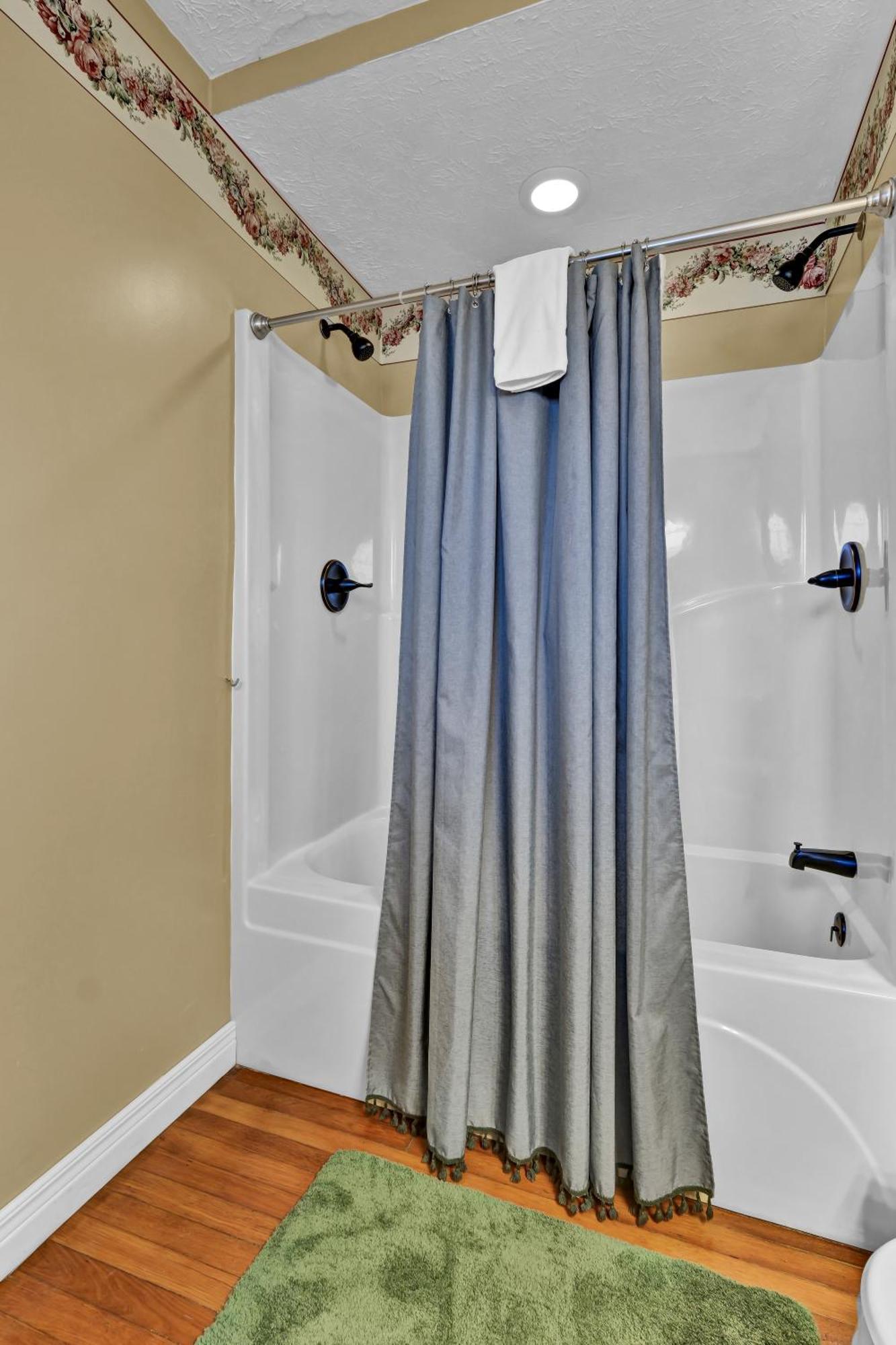 Hill House Bed And Breakfast Loretto Bagian luar foto