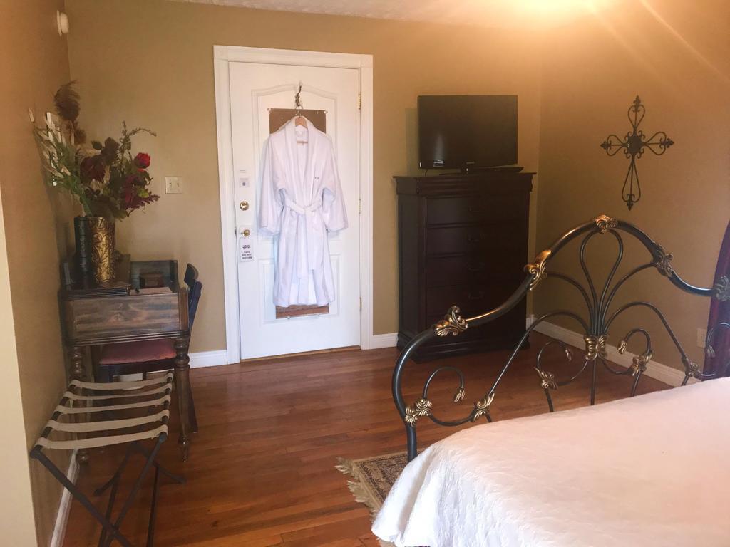 Hill House Bed And Breakfast Loretto Bagian luar foto