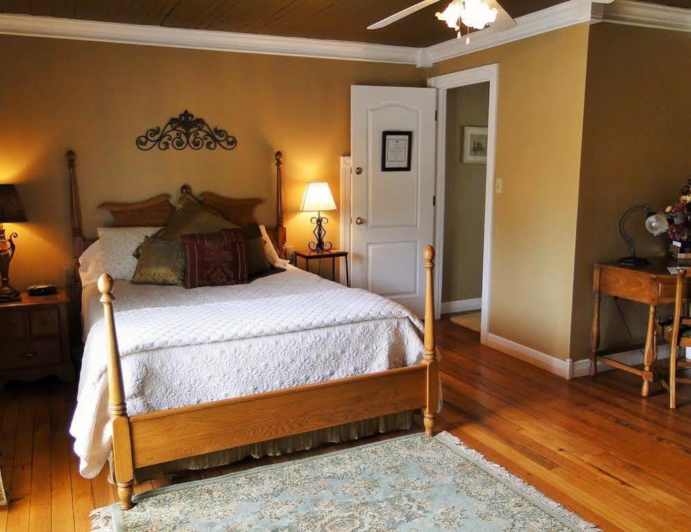 Hill House Bed And Breakfast Loretto Bagian luar foto